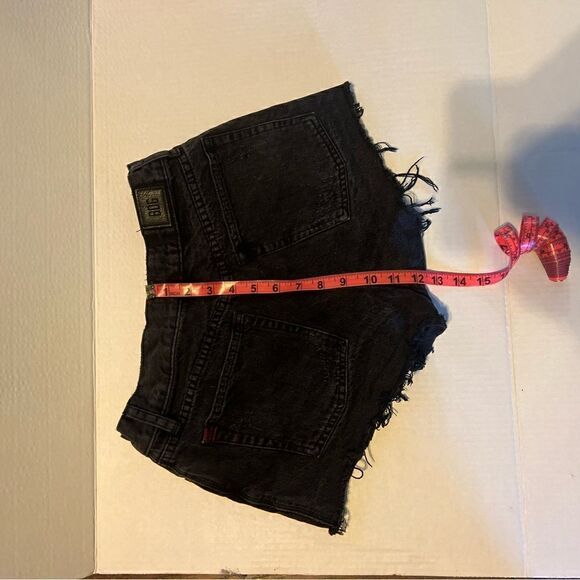 BDG Faded Black High Rise Frayed Booty Shorts 27 - Picture 9 of 11